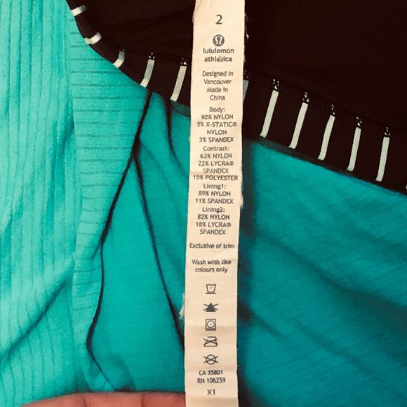 Lululemon Wild Tank Blue Tropics / Stripe Navy Tranquil Blue Tank Top Size 2 - Picture 11 of 11